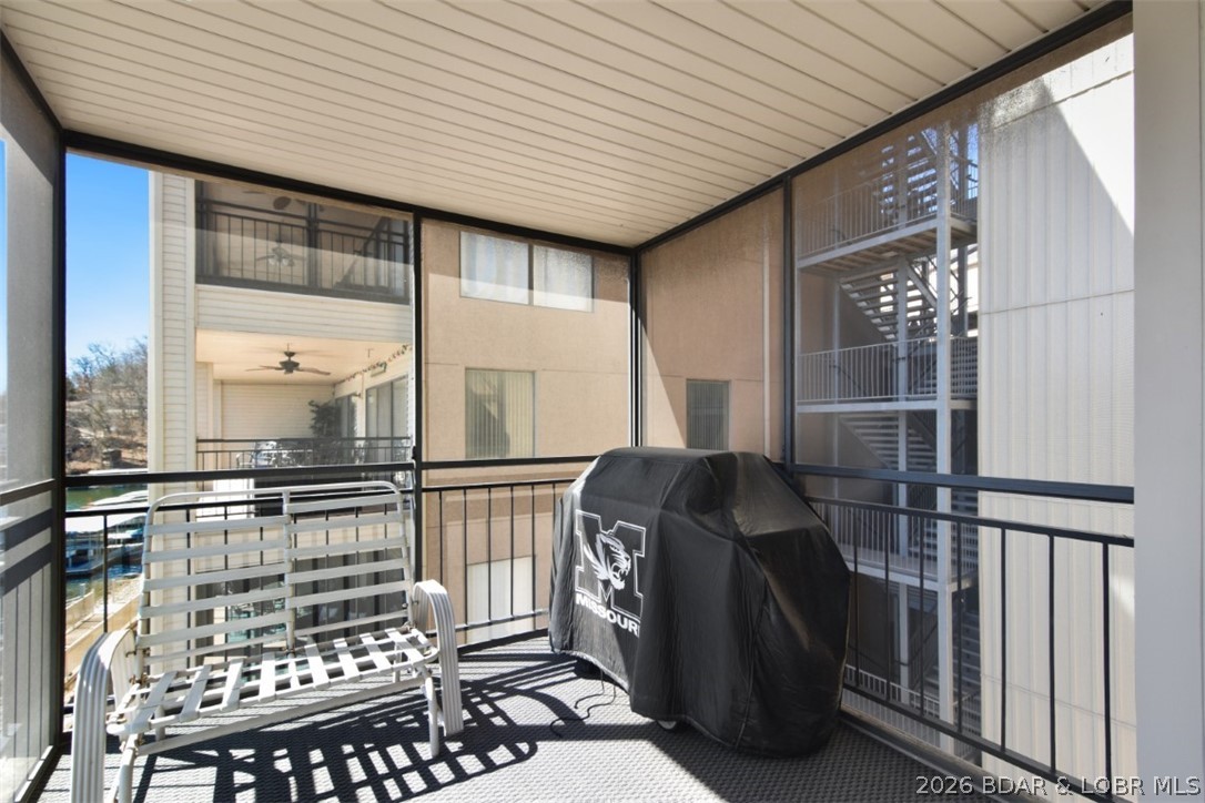 The Falls Condo - Residential