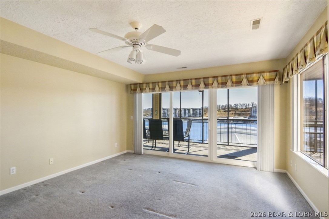 The Falls Condo - Residential