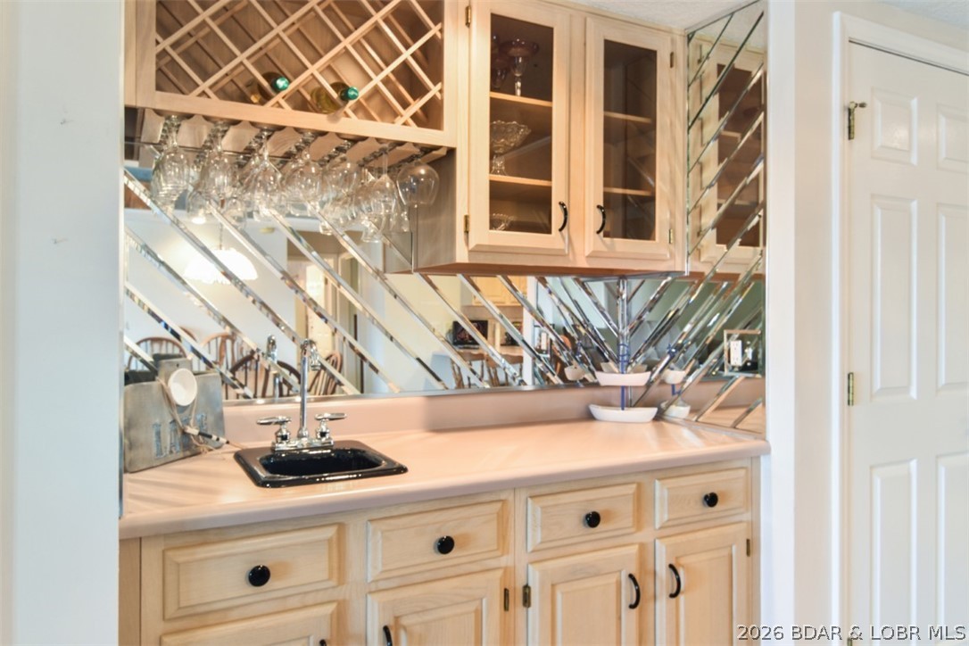 The Falls Condo - Residential