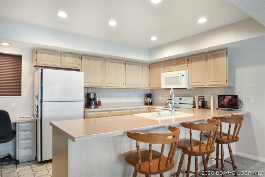 The Falls Condo - Residential