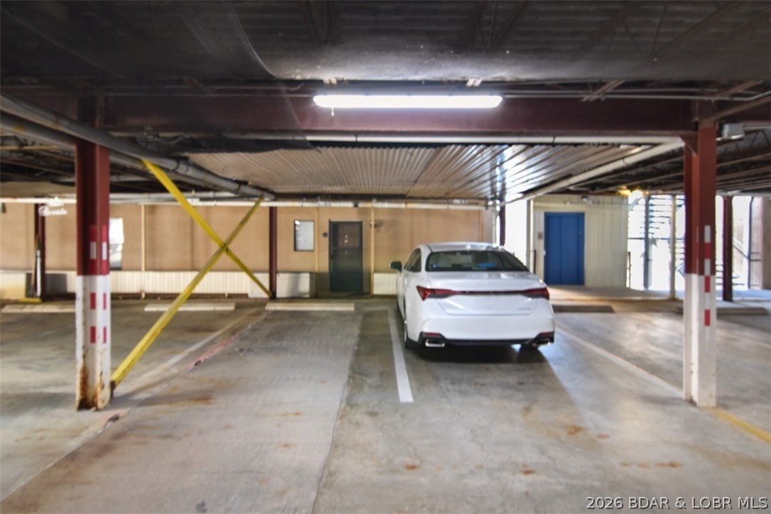 The Falls Condo - Residential