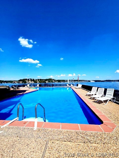 The Falls Condo - Residential