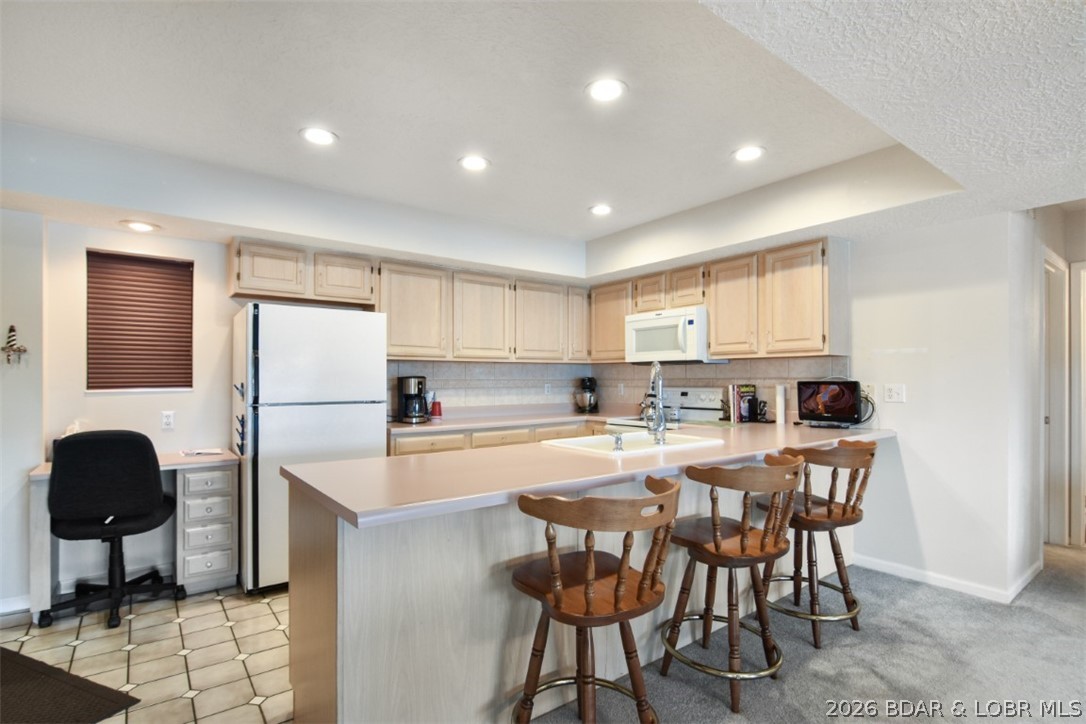 The Falls Condo - Residential