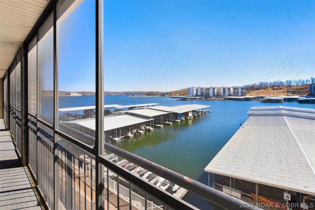 The Falls Condo - Residential