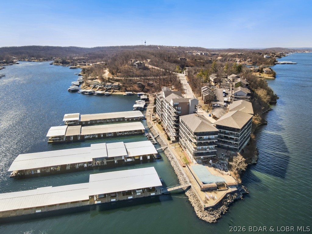 The Falls Condo - Residential