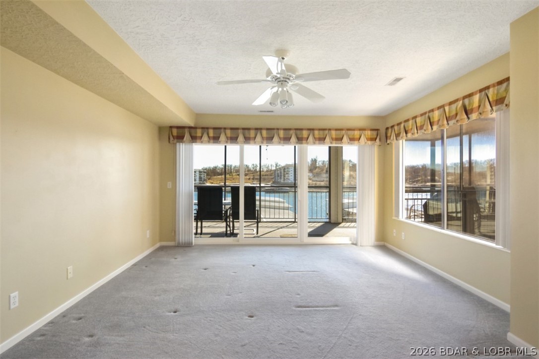 The Falls Condo - Residential