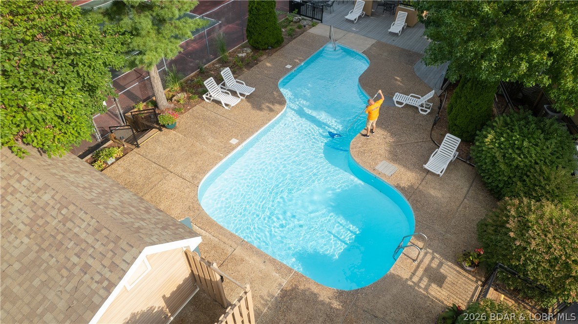 The Falls Condo - Residential