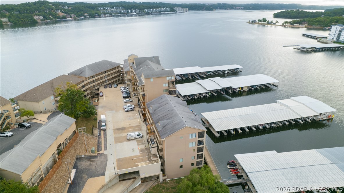 The Falls Condo - Residential