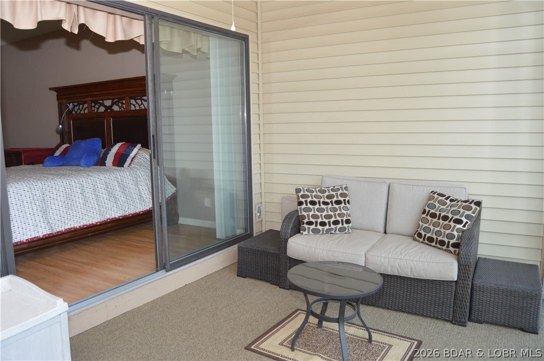 The Falls Condo - Residential