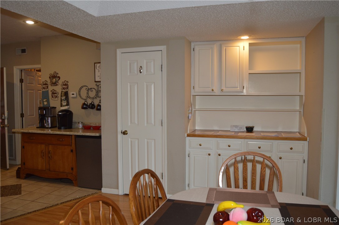 The Falls Condo - Residential