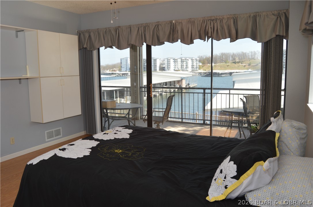 The Falls Condo - Residential