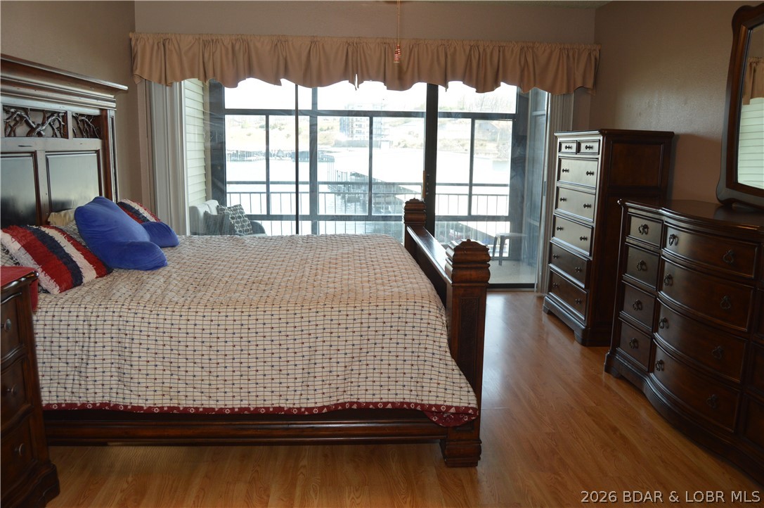 The Falls Condo - Residential