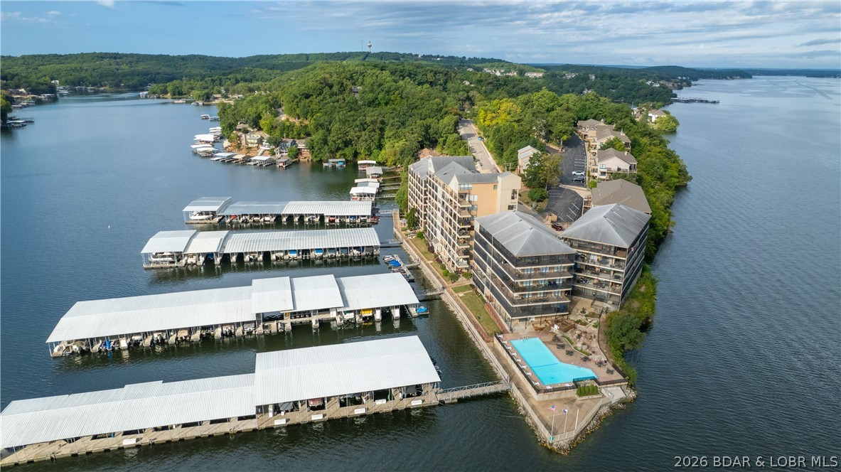 The Falls Condo - Residential