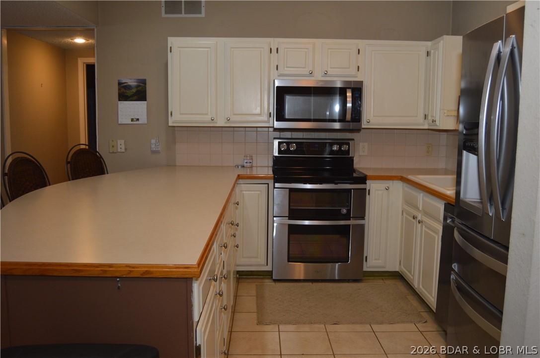 The Falls Condo - Residential