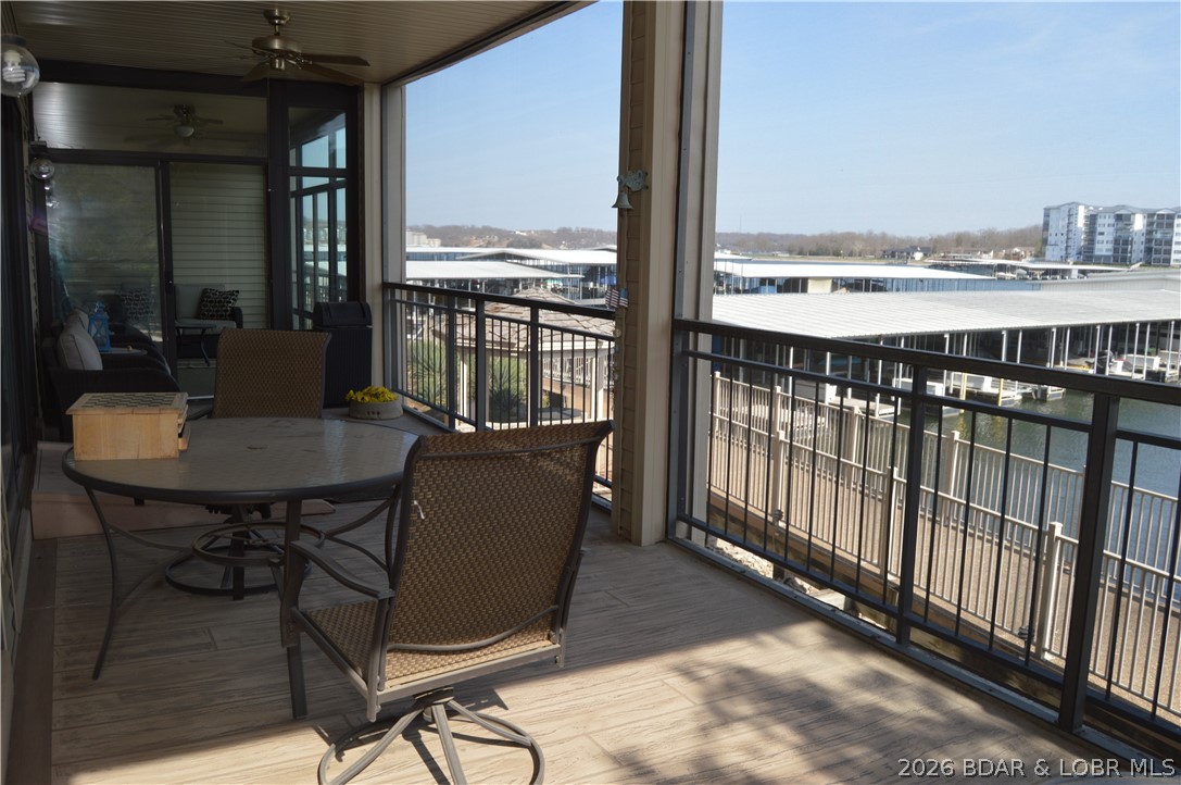 The Falls Condo - Residential