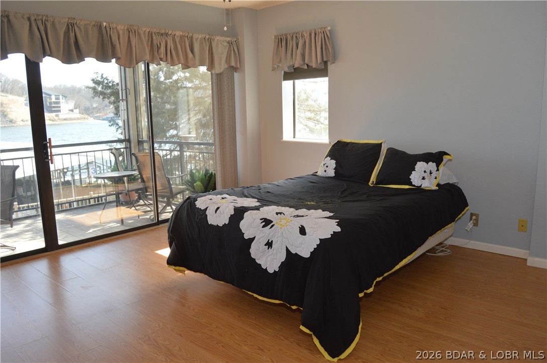 The Falls Condo - Residential