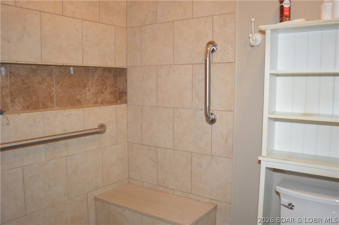 The Falls Condo - Residential