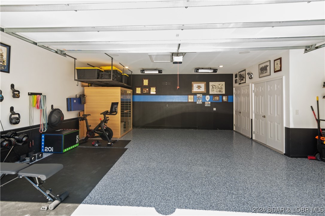 Lake Ozark, Missouri 65049, United States, 3 Bedrooms Bedrooms, ,3 BathroomsBathrooms,Residential,Contingent,44986