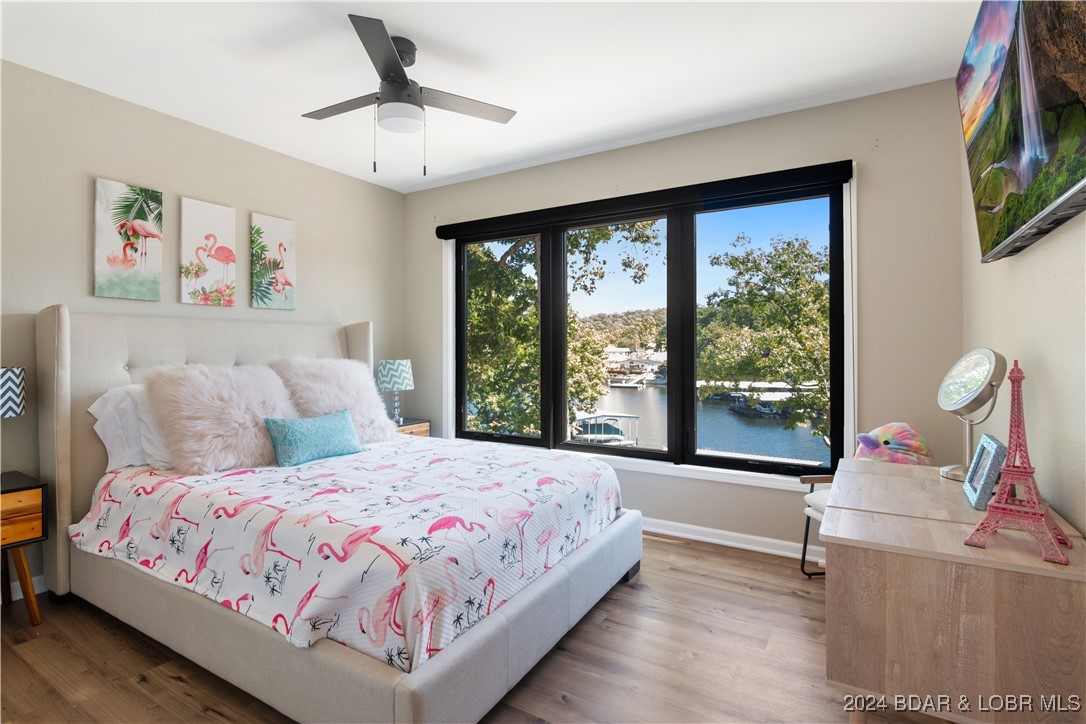 Lake Ozark, Missouri 65049, United States, 3 Bedrooms Bedrooms, ,3 BathroomsBathrooms,Residential,Contingent,44986