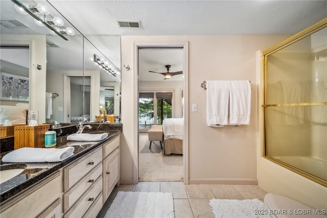 Four Seasons, Missouri 65049, United States, 4 Bedrooms Bedrooms, ,4 BathroomsBathrooms,Residential,Active,120562