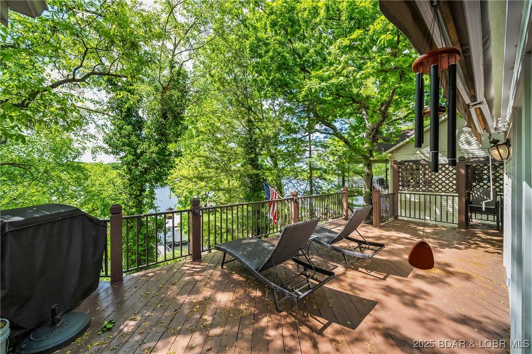 Four Seasons, Missouri 65049, United States, 4 Bedrooms Bedrooms, ,4 BathroomsBathrooms,Residential,Active,120562