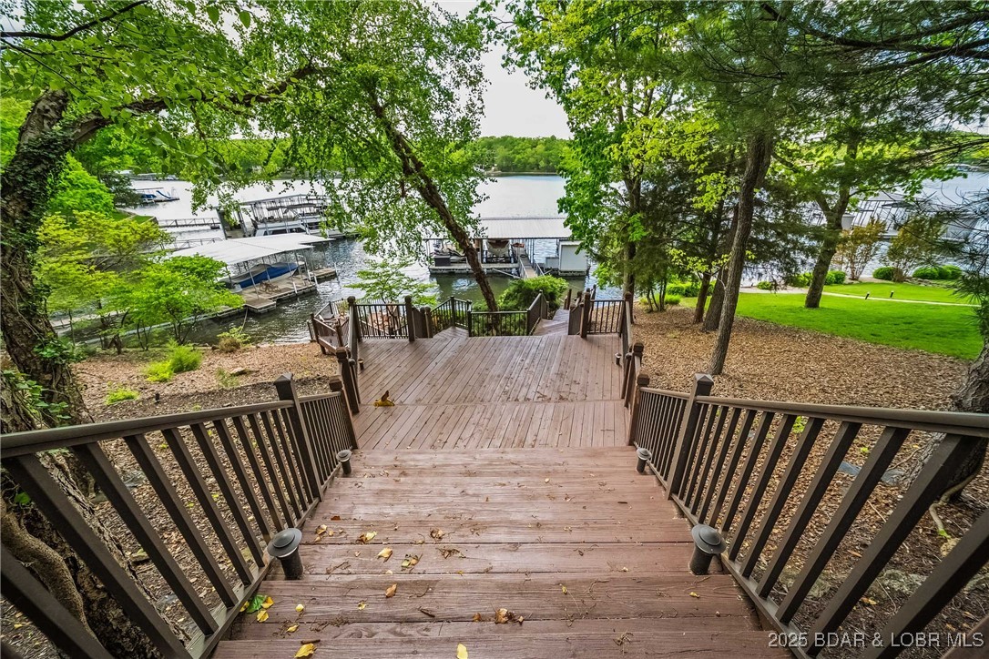 Four Seasons, Missouri 65049, United States, 4 Bedrooms Bedrooms, ,4 BathroomsBathrooms,Residential,Active,120562