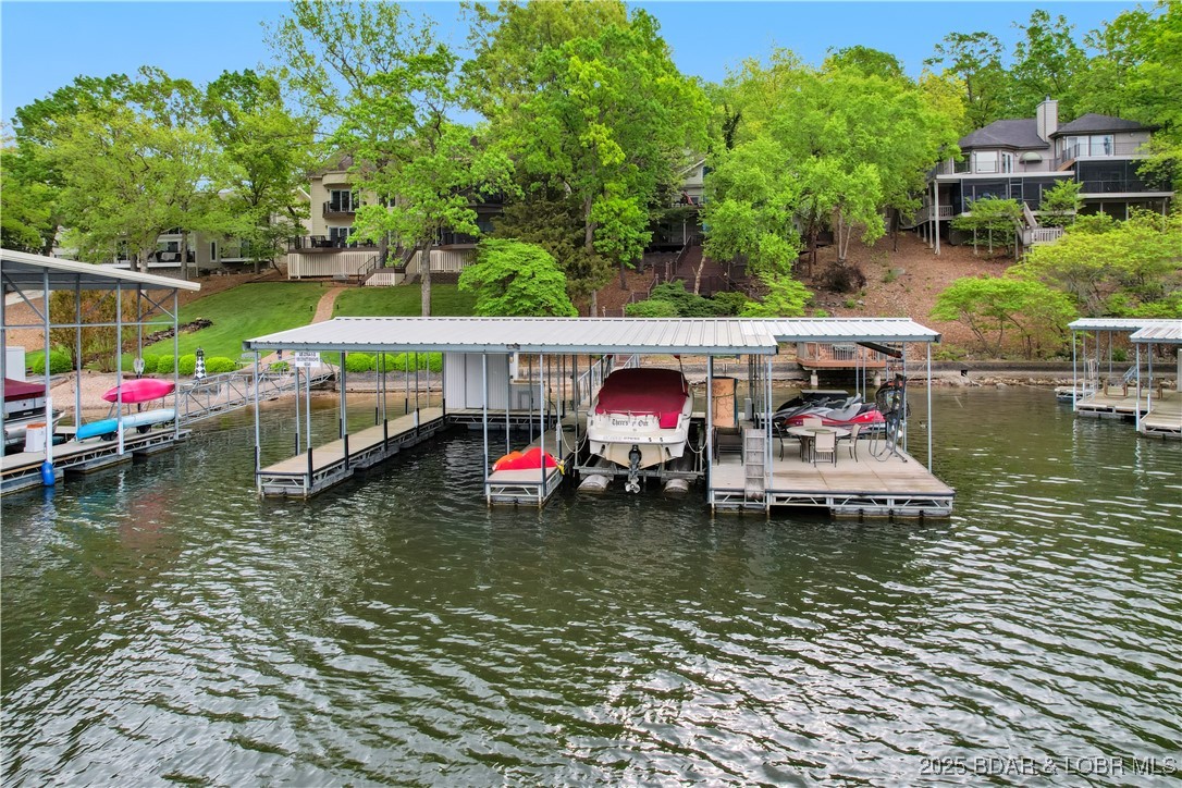 Four Seasons, Missouri 65049, United States, 4 Bedrooms Bedrooms, ,4 BathroomsBathrooms,Residential,Active,120562