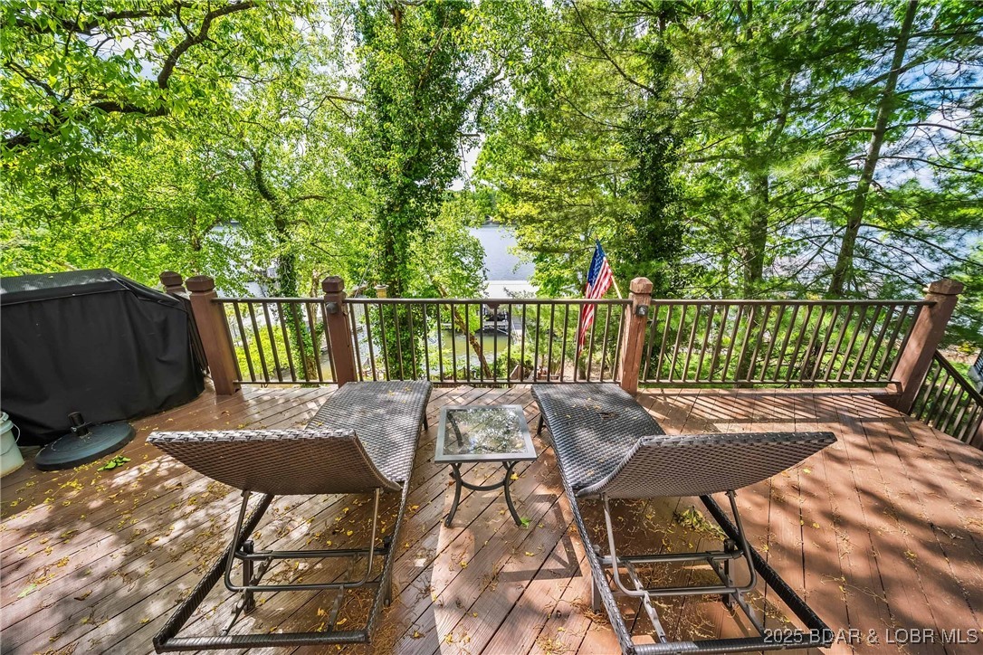 Four Seasons, Missouri 65049, United States, 4 Bedrooms Bedrooms, ,4 BathroomsBathrooms,Residential,Active,120562