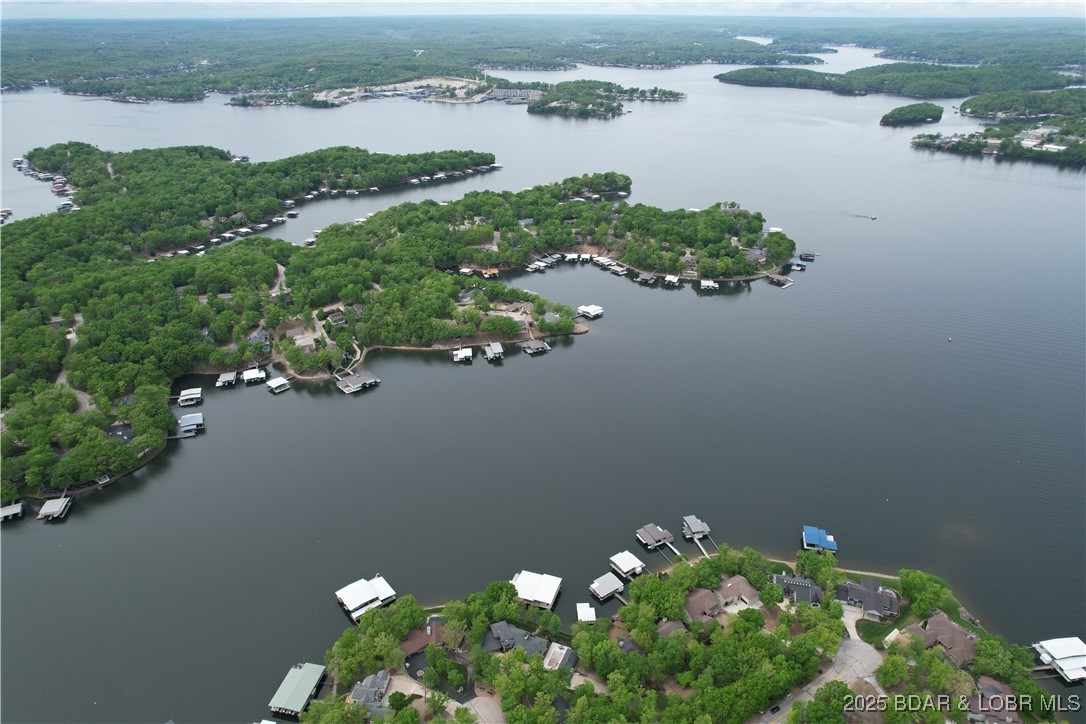 Four Seasons, Missouri 65049, United States, 4 Bedrooms Bedrooms, ,4 BathroomsBathrooms,Residential,Active,120562