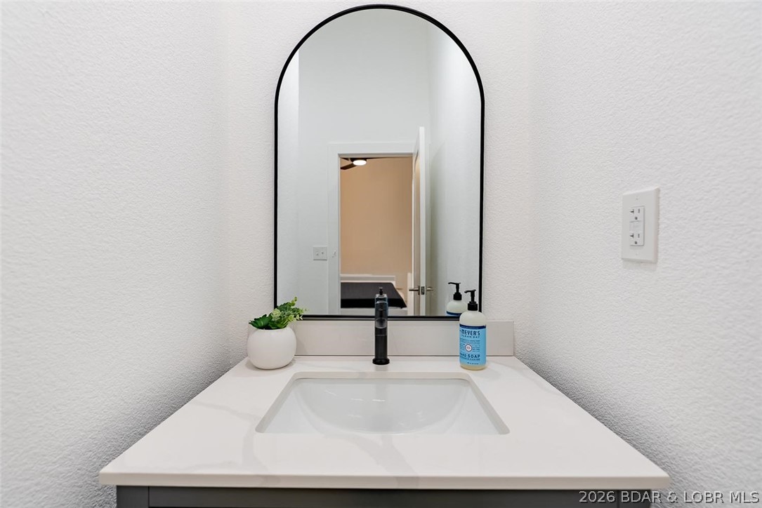 R.T. Mudds Whileaway Point - Residential