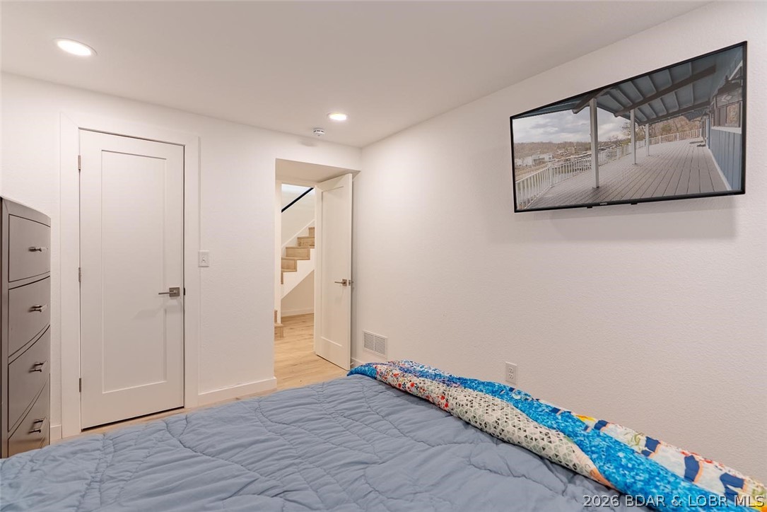 R.T. Mudds Whileaway Point - Residential