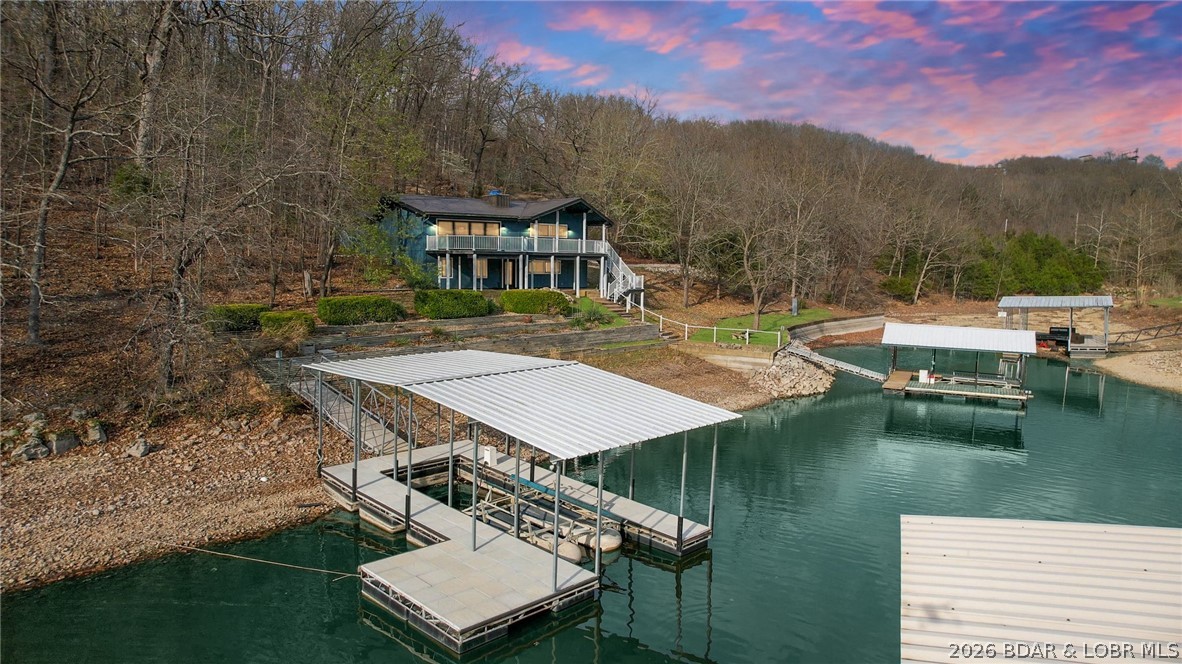 R.T. Mudds Whileaway Point - Residential