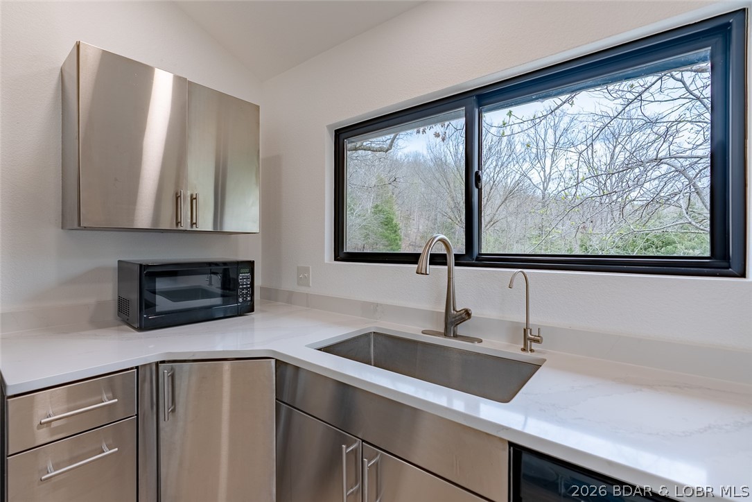 R.T. Mudds Whileaway Point - Residential