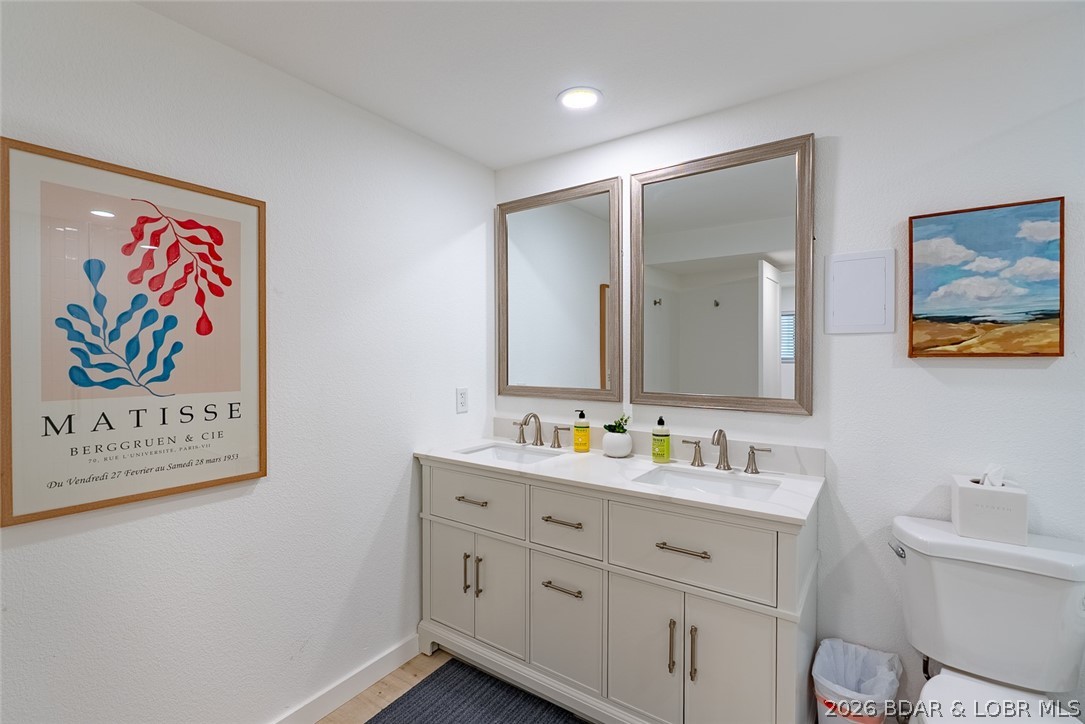 R.T. Mudds Whileaway Point - Residential