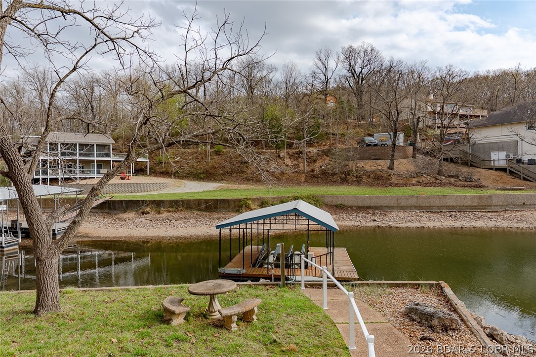 R.T. Mudds Whileaway Point - Residential