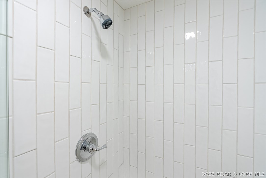 R.T. Mudds Whileaway Point - Residential