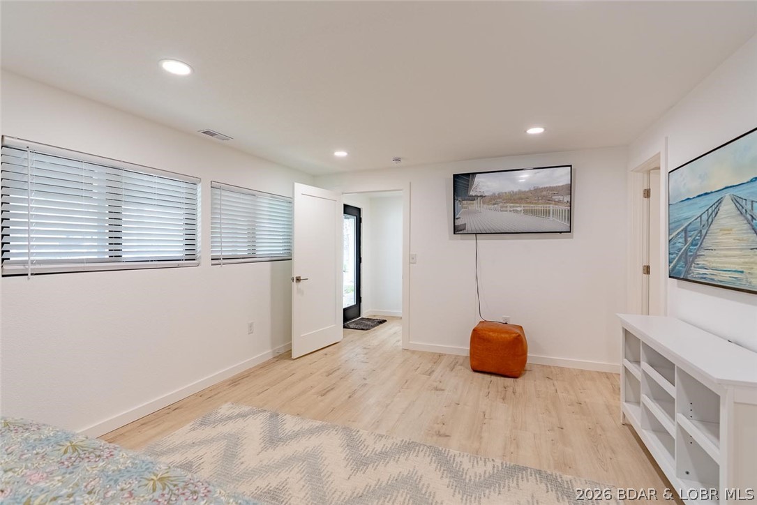 R.T. Mudds Whileaway Point - Residential