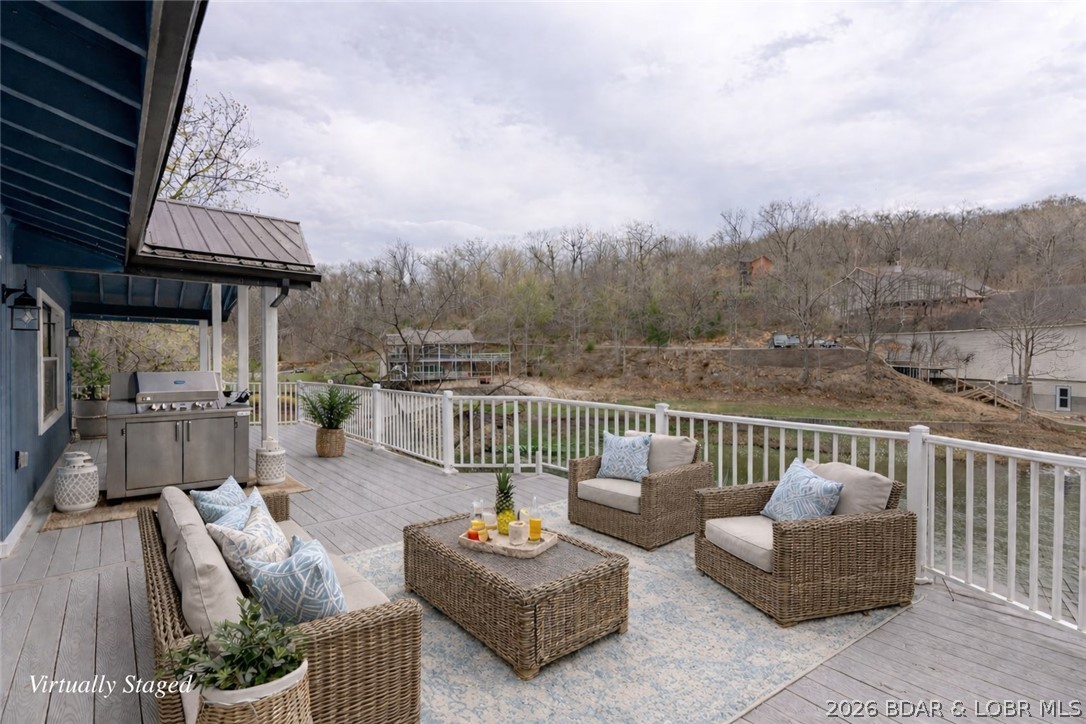 R.T. Mudds Whileaway Point - Residential