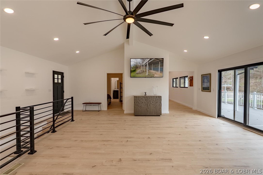 R.T. Mudds Whileaway Point - Residential