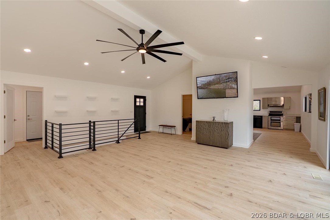 R.T. Mudds Whileaway Point - Residential