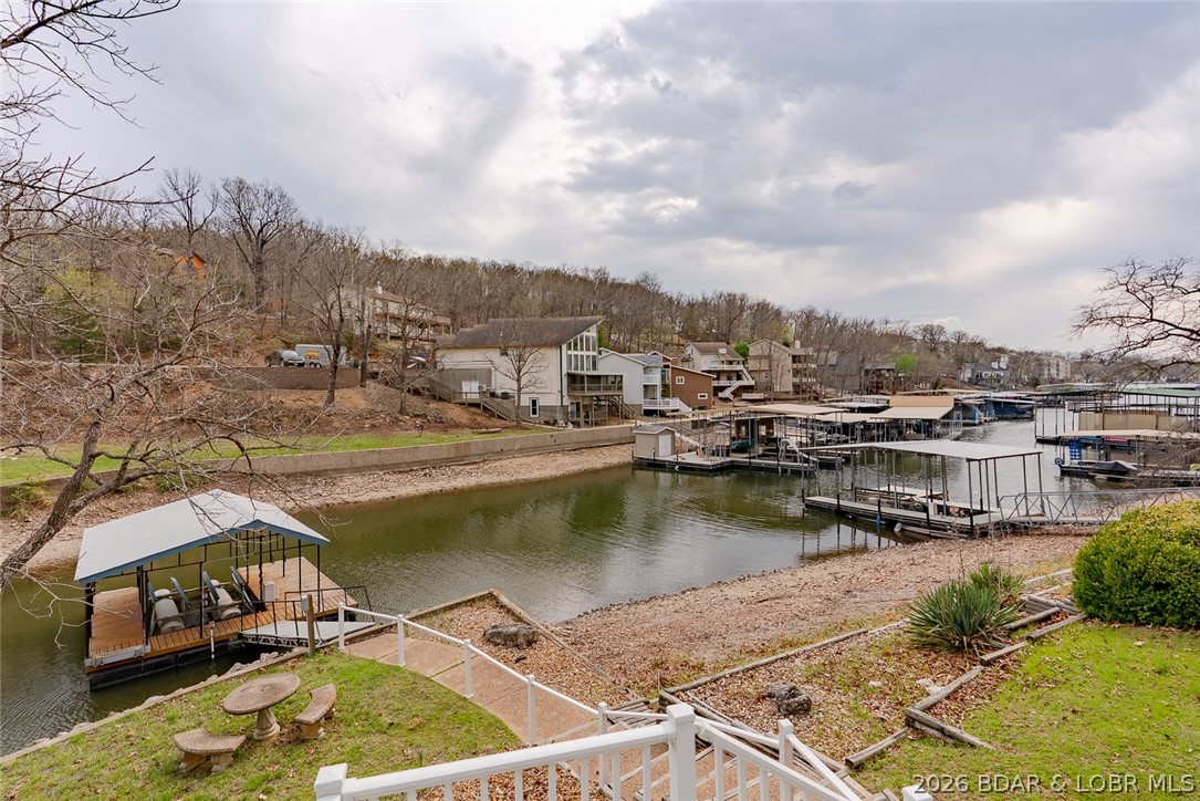 R.T. Mudds Whileaway Point - Residential