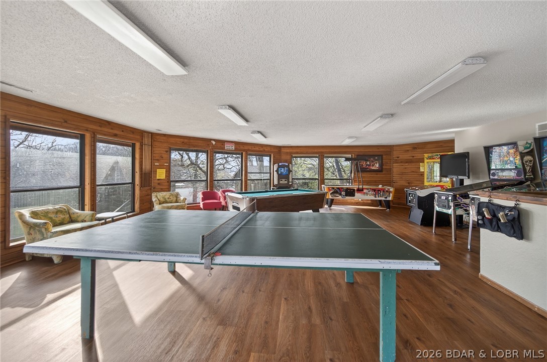 Lone Oak Point - Residential