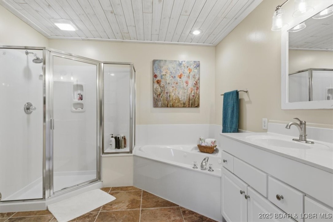 The Evergreens On The Lake - Residential