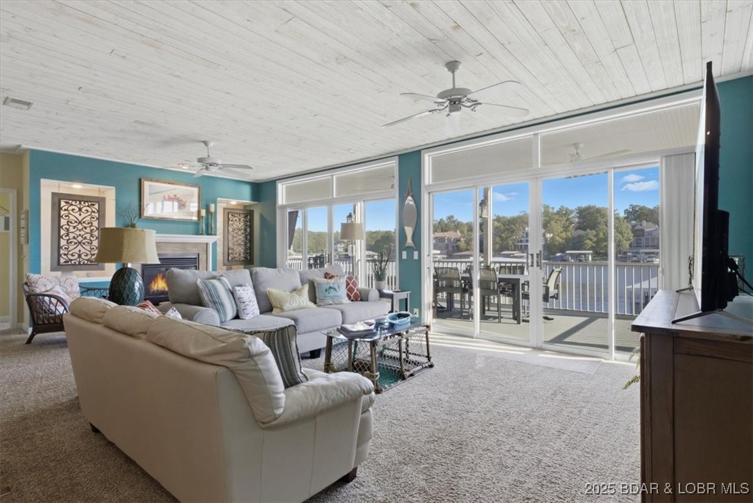 The Evergreens On The Lake - Residential