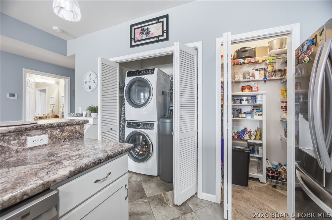 Windgate On The Lake Condo - Residential