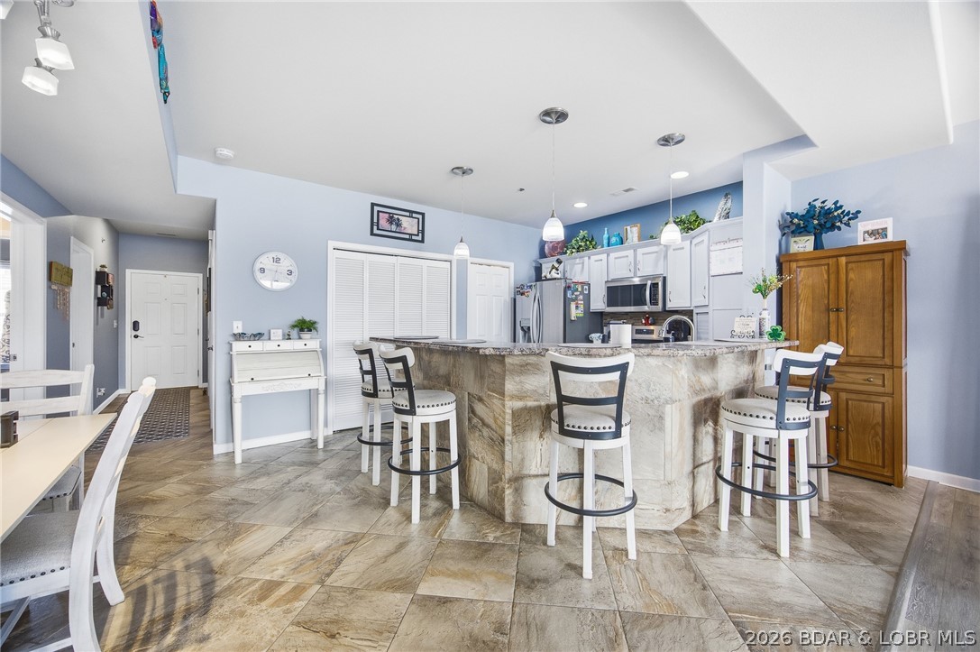 Windgate On The Lake Condo - Residential