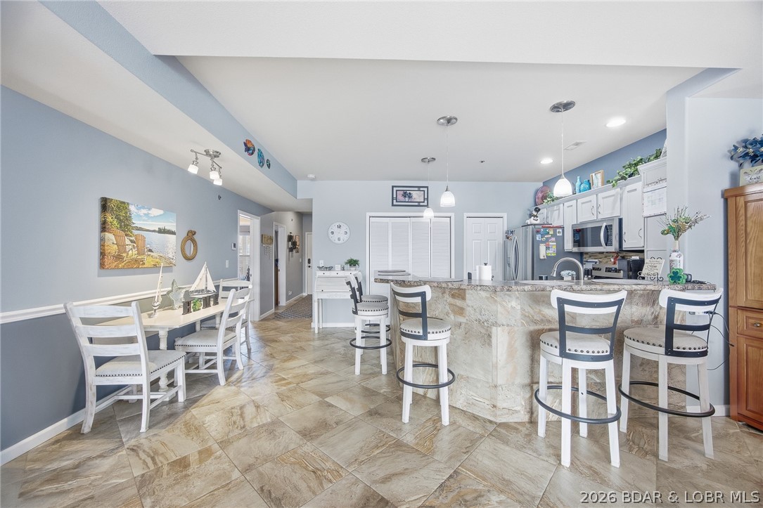 Windgate On The Lake Condo - Residential