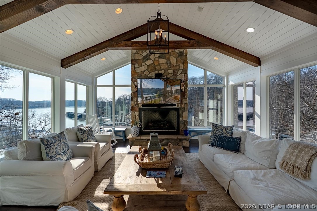 Palisades Point #4 - Residential