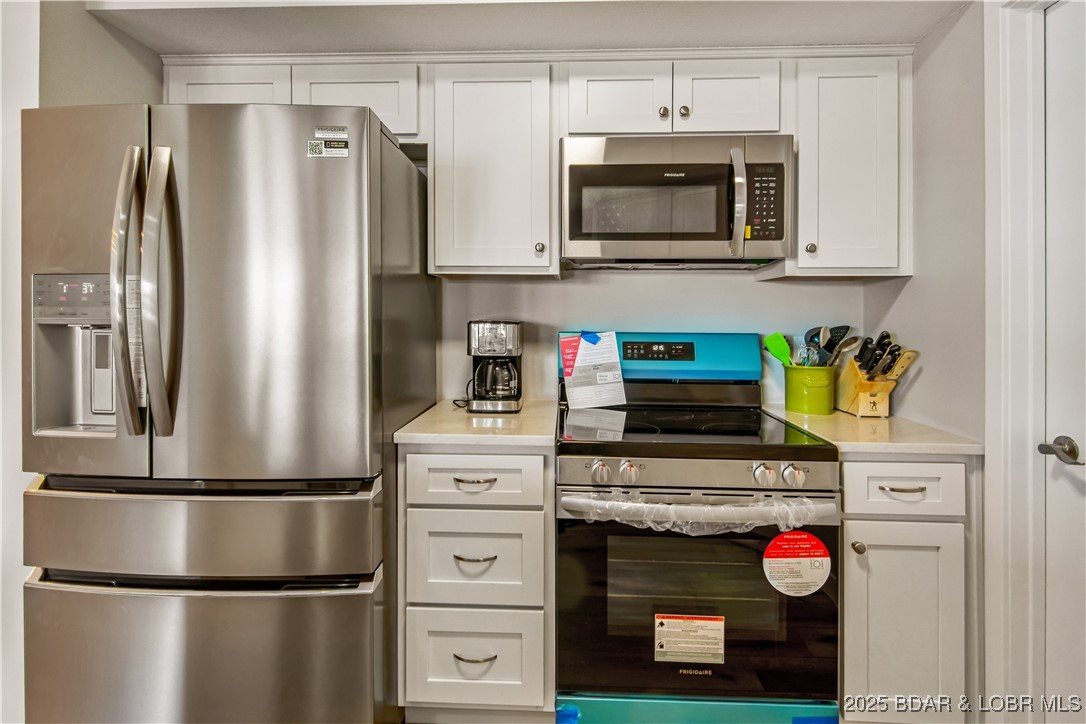 Lake Ozark, Missouri 65049, United States, 3 Bedrooms Bedrooms, ,3 BathroomsBathrooms,Residential,Active,137128