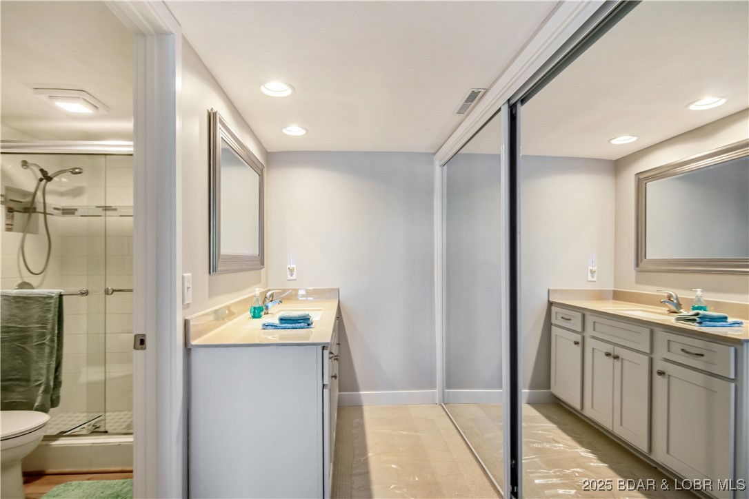 Lake Ozark, Missouri 65049, United States, 3 Bedrooms Bedrooms, ,3 BathroomsBathrooms,Residential,Active,137128